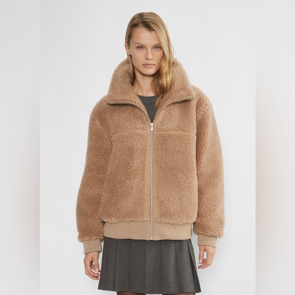 Aritzia Sunday Best Leche Jacket